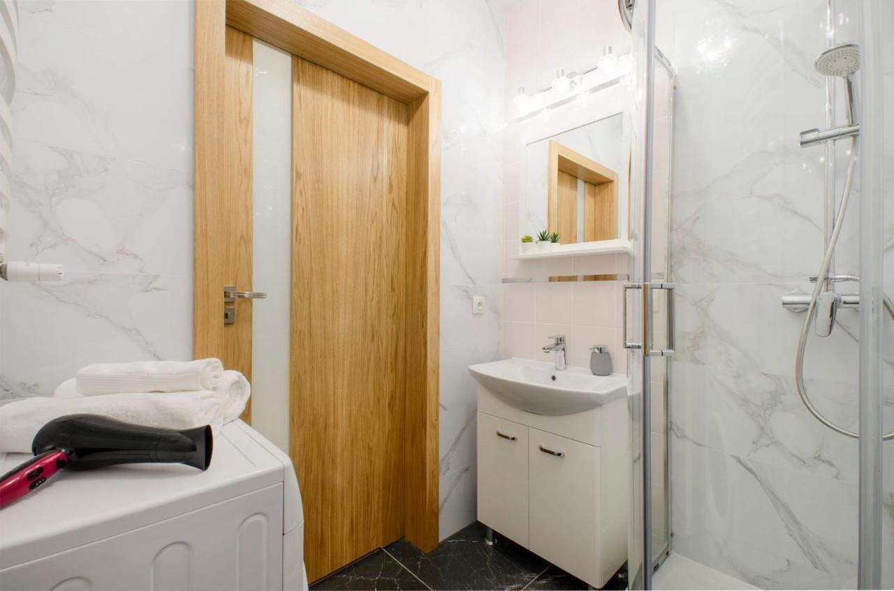 Aparthouse Deluxe Lodž Exteriér fotografie