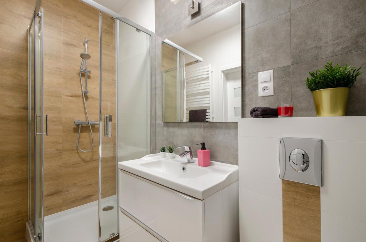 Aparthouse Deluxe Lodž Exteriér fotografie